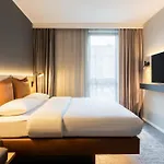 Ξενοδοχείο Moxy 3*