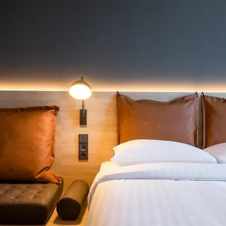 Hotell Moxy 3*